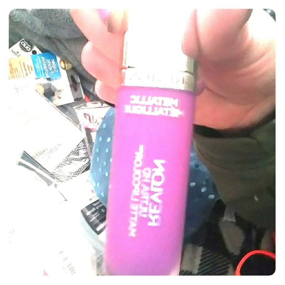 Revlon Matte Mettalic Purple Violet Lip Stain